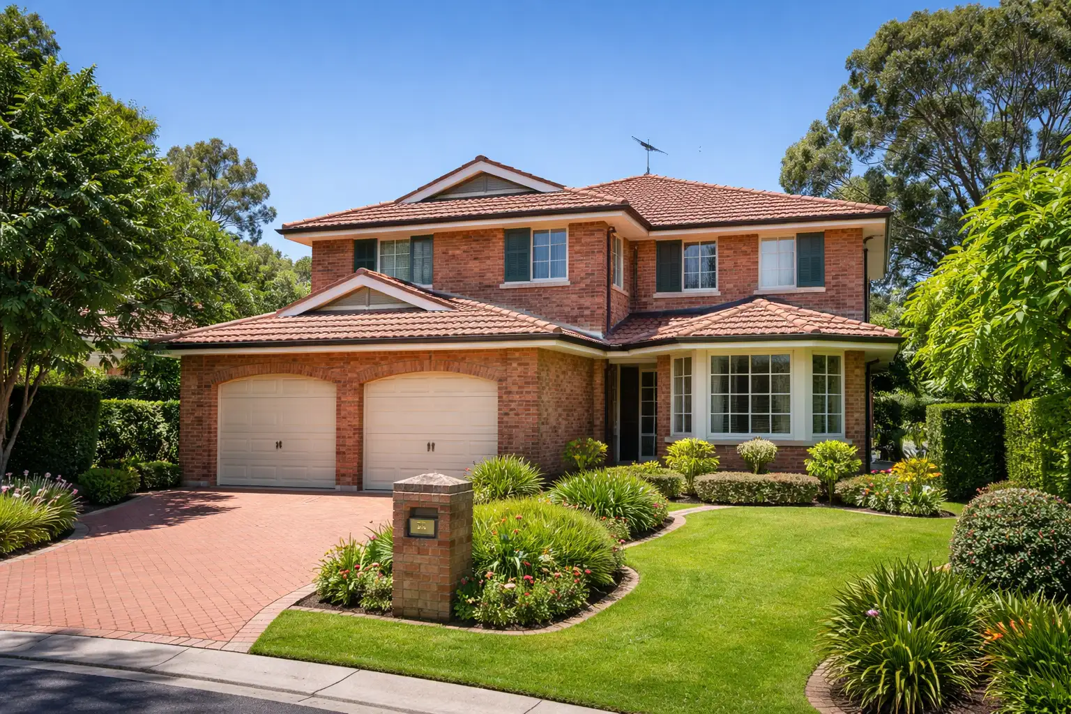 A 90s-era home in Baulkham Hills